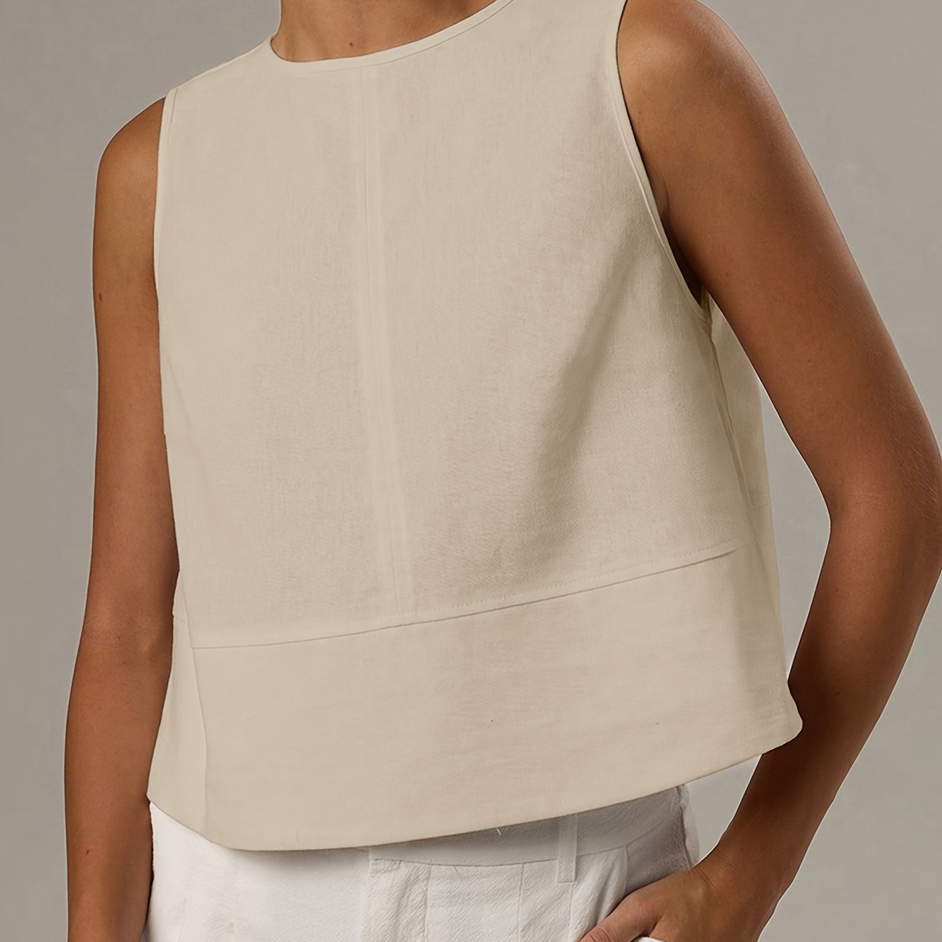 Women'S Sleeveless Crew Neck Blouse