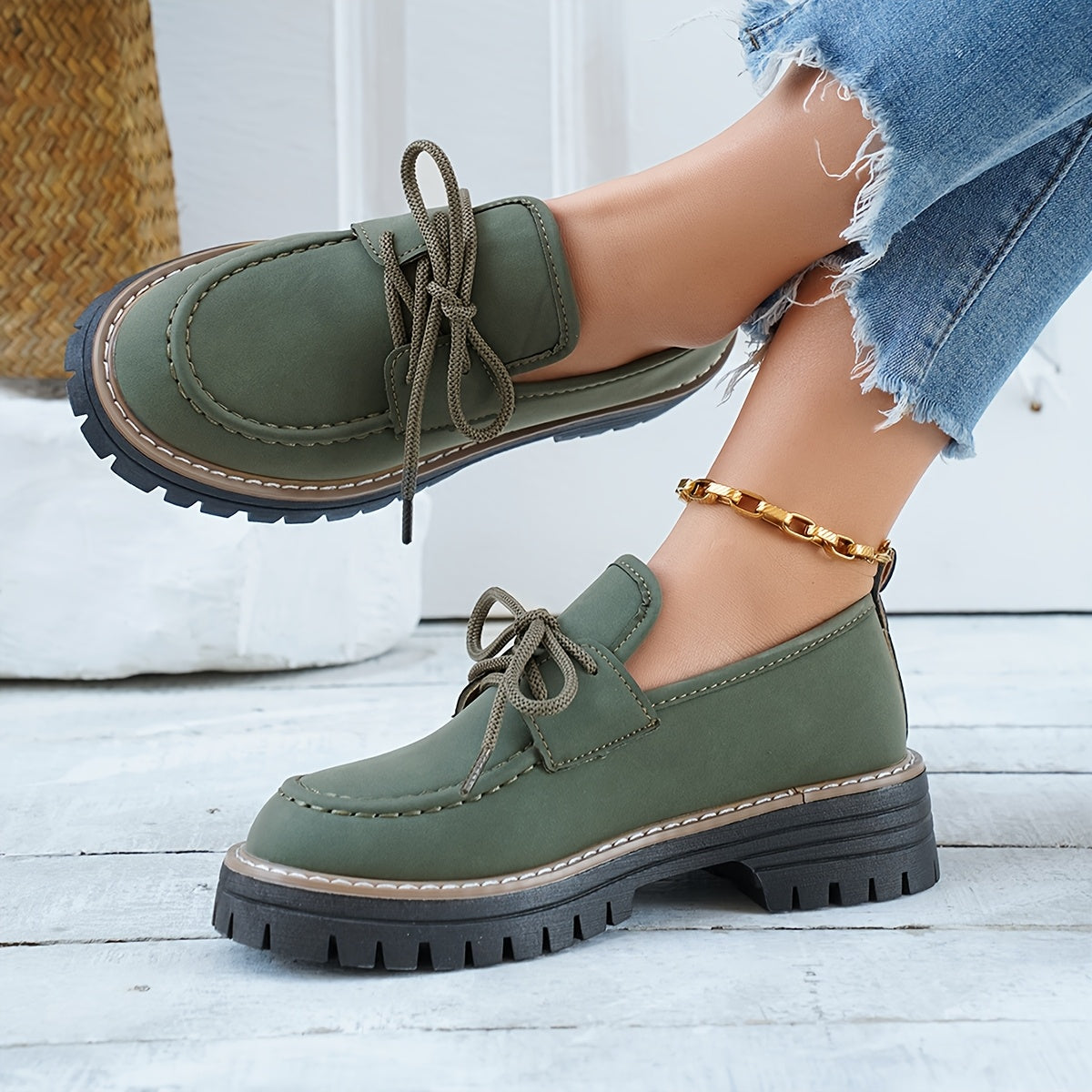 Retro-Style Women's Green Oxford Loafers