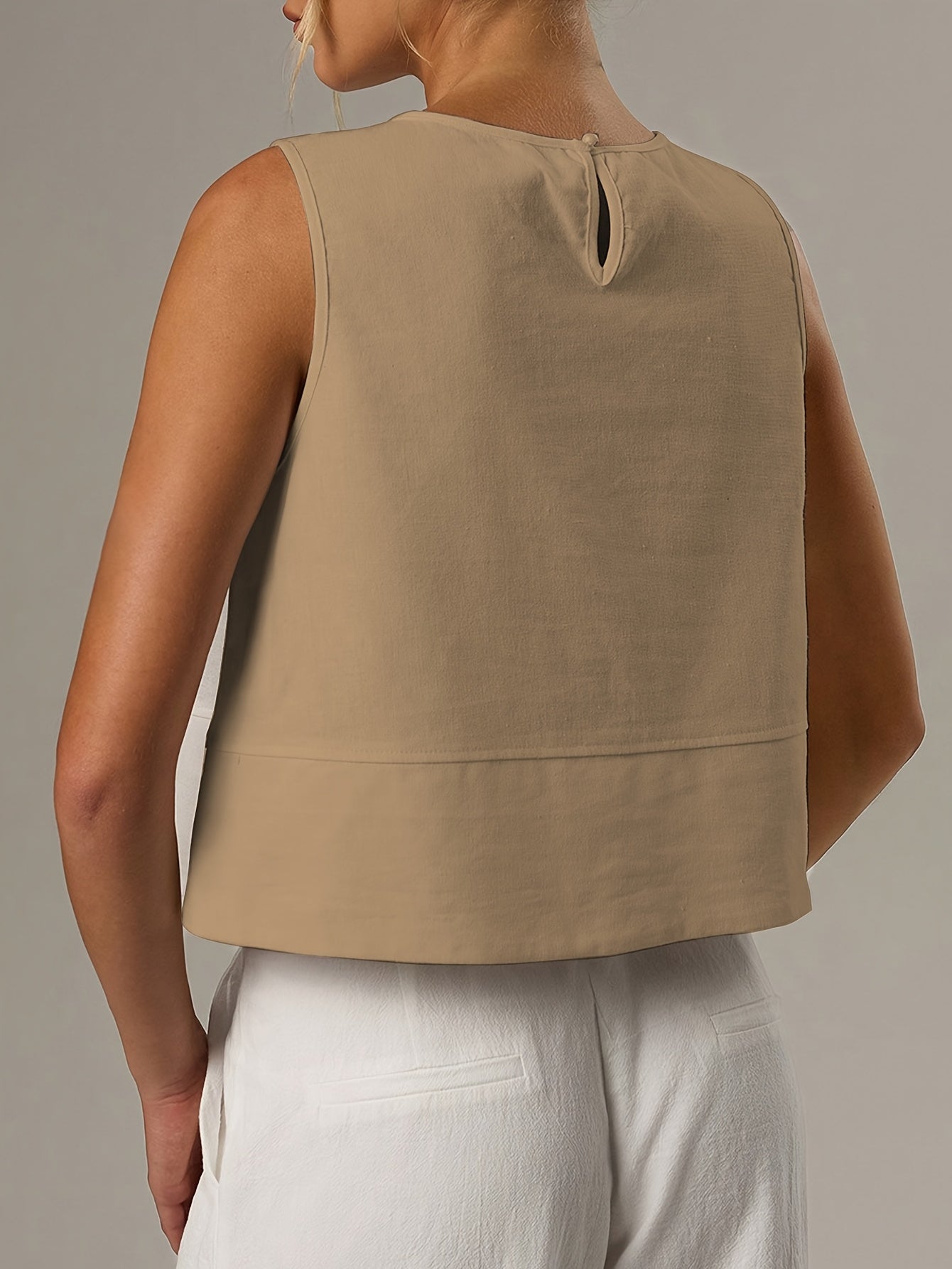 Women'S Sleeveless Crew Neck Blouse