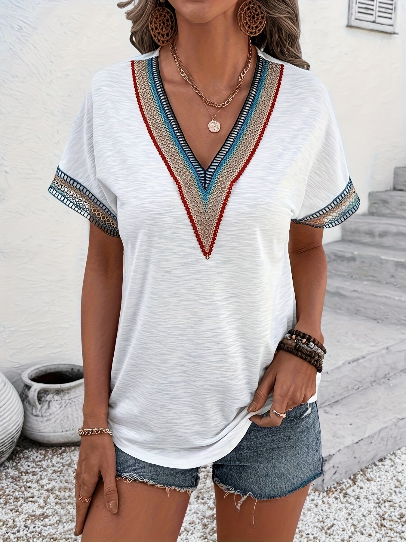 Elegant Women's Blouse with V-Neck and Lace