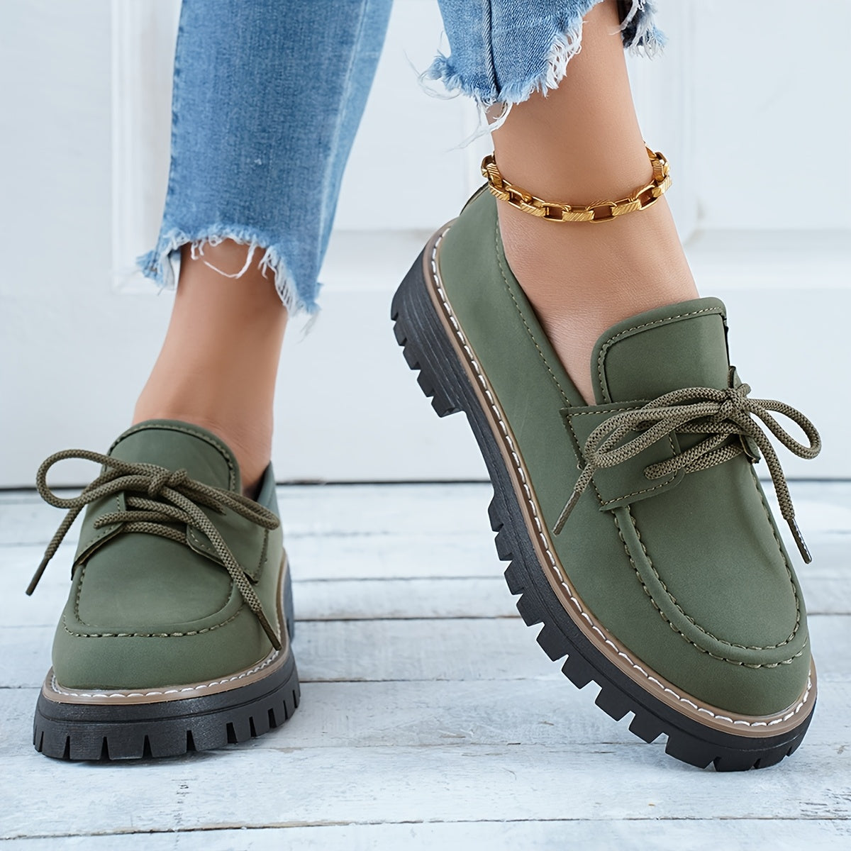 Retro-Style Women's Green Oxford Loafers