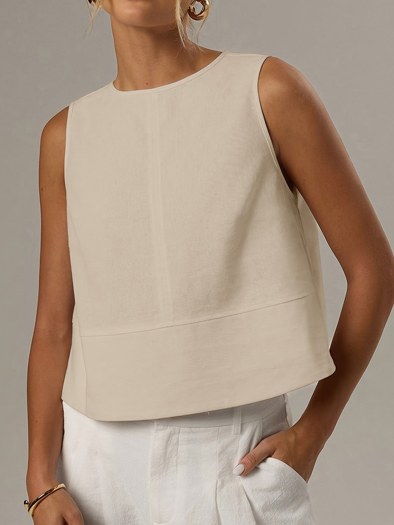 Women'S Sleeveless Crew Neck Blouse