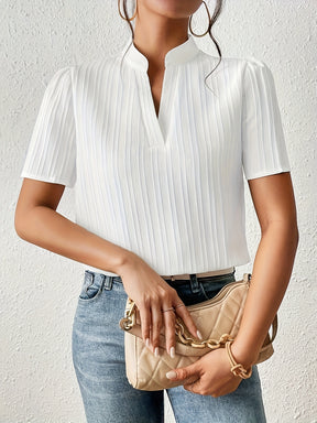Elegant Women's Blouse with V-Neck and Short Sleeves