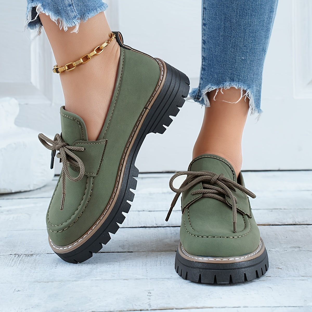 Retro-Style Women's Green Oxford Loafers