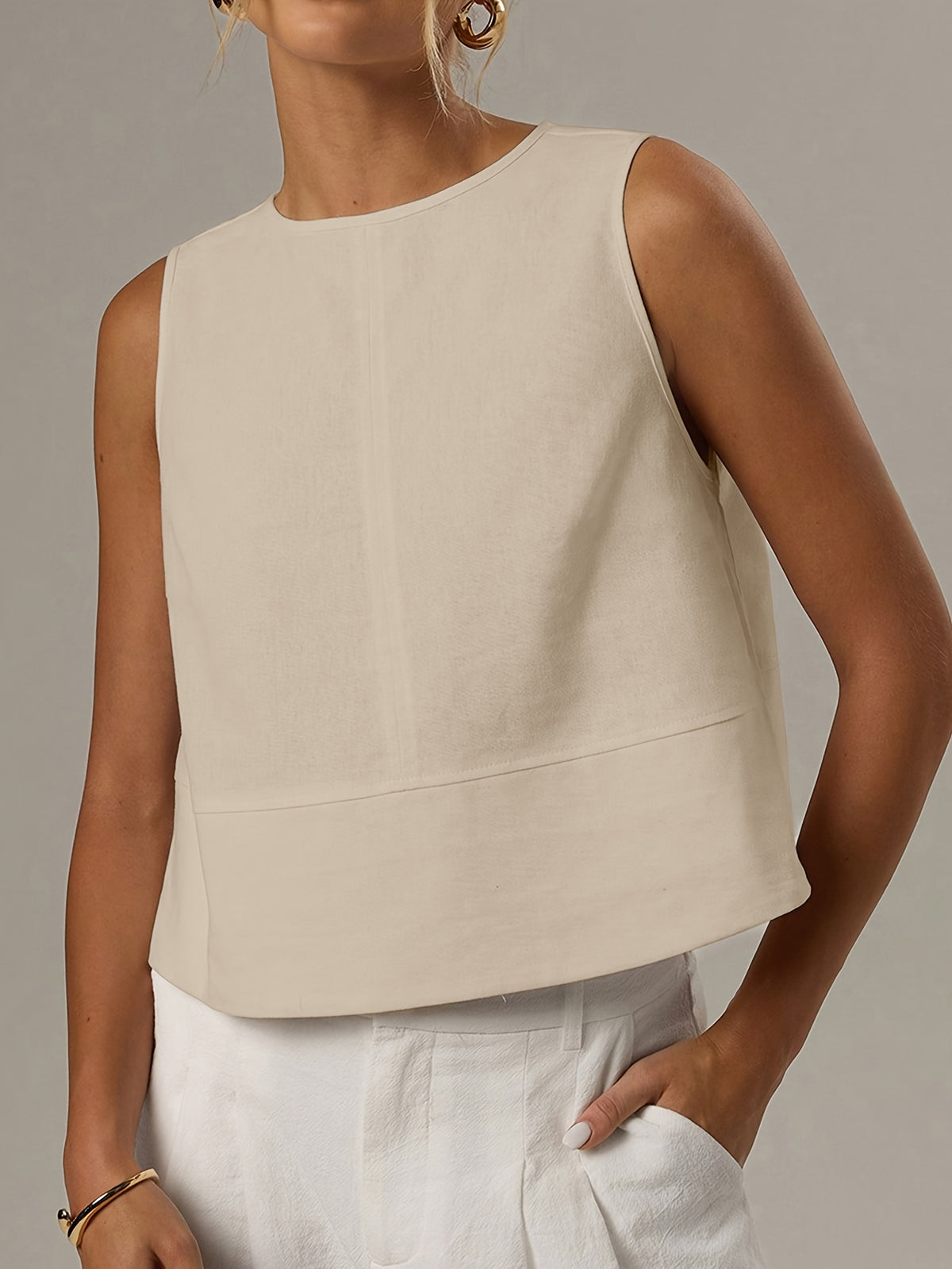 Women'S Sleeveless Crew Neck Blouse